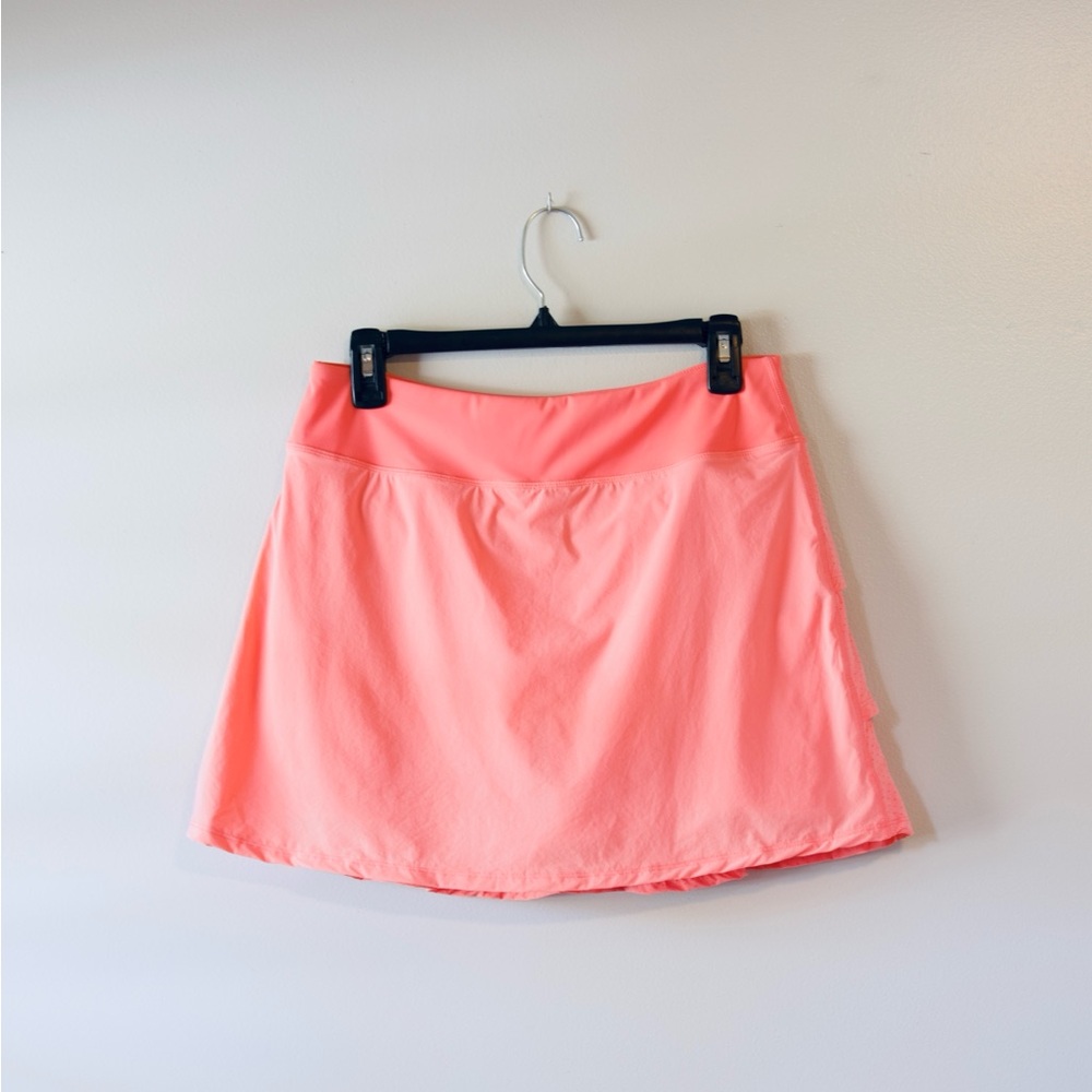 Mono B Micro-Perforated Ruffled Back Skort - Picture 4 of 12